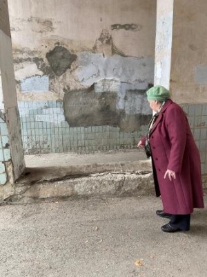 Округ 18. Депутат Сергей Ладанов встретился с жителями на придомовой территории