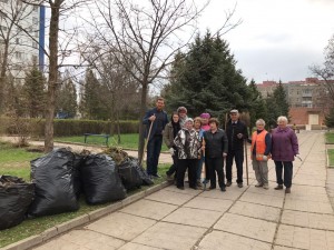 Провели время с пользой - организовали субботник в округе № 21!