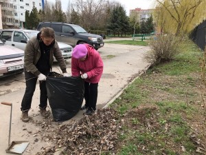 Провели время с пользой - организовали субботник в округе № 21!