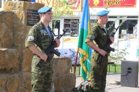 «Никто, кроме нас!» - главный девиз десантников звучал на площади Молодова, где  прошла официальная часть празднования Дня ВДВ