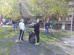 В своем дворе нам все знакомо – наведем порядок вокруг дома!