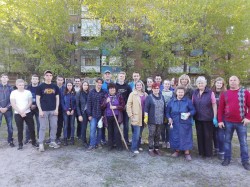 В своем дворе нам все знакомо – наведем порядок вокруг дома!