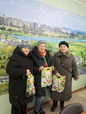 Депутат Кудряшов Д.А. поздравил актив женщин 21 округа