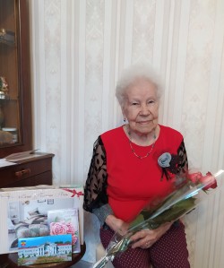 90-летний юбилей отметила ветеран Великой Отечественной войны Тамара Гордеевна Тарасенко