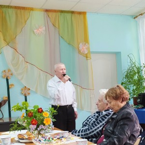 13 октября отмечает юбилей почетный строитель, поэт, артист  Паньков Григорий Григорьевич