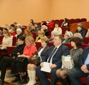 В лицее №24 состоялась встреча главы администрации города Сергея Макарова с жителями двух округов - №15 и №16