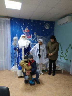 Десант Деда Мороза со Снегурочкой в округ №16