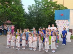В округе 16 прошел отчетный концерт театра песни и танца 