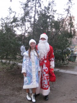 Дед Мороз и Снегурочка поздравили  