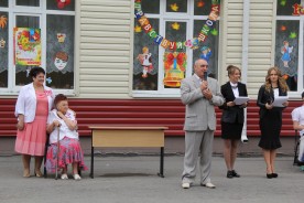 1 сентября в школах Волгодонска прозвучал первый звонок: за парты сели около 15 тысяч юных горожан