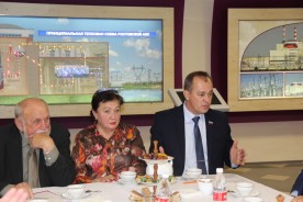 Депутат Государственной Думы Виктор Дерябкин 27 октября посетил Волгодонск с первым рабочим визитом.