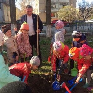 «ДЕРЕВО ПАМЯТИ» ДЛЯ ДОШКОЛЯТ