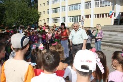 Спикер городской Думы ознакомился с работой детского приходящего лагеря