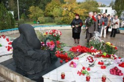 Депутаты почтили память жертв теракта 1999 года