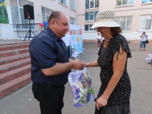 Депутат Георгий Ковалевский подарил жителям округа № 4 праздник ко Дню Волгодонска