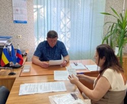 Округ 18. Депутат Сергей Ладанов провел прием жителей по личным вопросам 