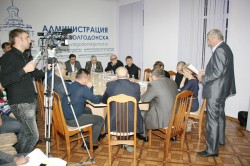 Депутаты городской Думы обсудили на комиссии по ЖКХ трудности в сфере городского хозяйства