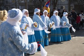 В микрорайонах завершились народные гуляния, посвященные проводам зимы