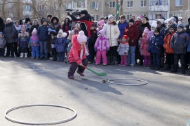 В микрорайонах завершились народные гуляния, посвященные проводам зимы