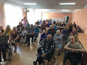 «Нам года – не беда!» в избирательном округе №15 состоялся концерт посвящённый Дню пожилого человека