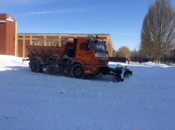 Депутат Кудряшов Д.А. помогает устранять снежные заносы!