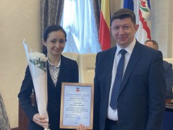 В День парламентаризма сотрудники Волгодонской Думы были отмечены наградами