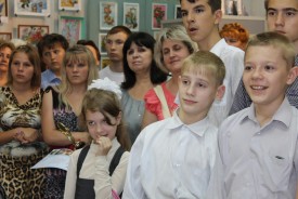 Дню защиты детей в Волгодонске посвятили выставку школьных творческих работ