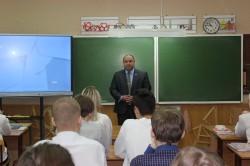 Депутат округа № 4 Георгий Ковалевский рассказал школьникам о работе Думы Волгодонска