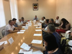 Депутат Сергей Асташкин провел встречу с членами Общественной палаты
