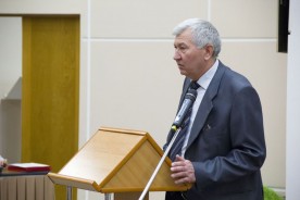 Петр Горчанюк вступил в должность председателя Волгодонской городской Думы-главы города. Полномочия высшего должностного лица депутаты делегировали ему единогласно.