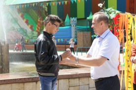 Заместитель председателя Волгодонской Думы принял участие в празднике «Спортивное детство» и поздравил юных волгодонцев с Днем защиты детей