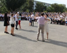 1 сентября состоялись школьные линейки во всех школах Волгодонска