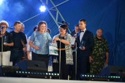 Председатель Волгодонской городской Думы – глава города поздравила финалистов фестиваля «Струны души»