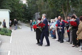 Помним и скорбим: в Волгодонске почтили память жертв теракта 1999 года