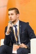 Председатель Молодежного парламента Александр Морозов представил главе Росатома экопроект «Чистый город начинается с тебя»