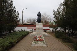 Сергей Ладанов и депутаты почтили память неизвестных солдат