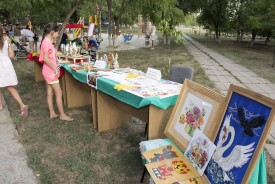 Новая игровая площадка – подарок детям Старосоленовской от городских депутатов