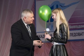 Петр Горчанюк поздравил лауреатов VII городской открытой научно-практической конференции Академии юных исследователей