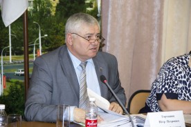 Руководители структурных подразделений администрации города отчитались в Думе о результатах работы в 2014 году