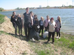 Депутаты приняли участие в экологической акции  «Чистый берег»
