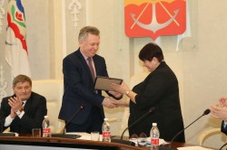 Людмилу Ткаченко наградили за успешную работу призывной комиссии в 2017 году