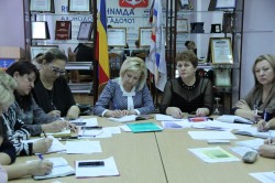 Помощники депутатов обсудили Год народного творчества в округах