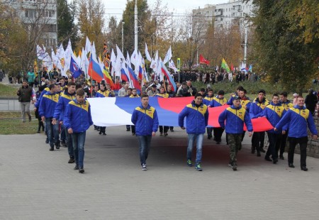 Марш единства собрал тысячи волгодонцев