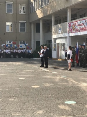 	Депутат Пётр Горчанюк принял участие в торжественной линейке и поздравил учеников МБОУ «Лицей №24»  с Днём Знаний.