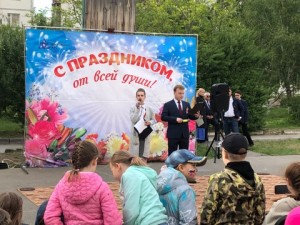 Депутат Пётр Горчанюк поздравил своих избирателей с Днём Победы – 9 МАЯ.