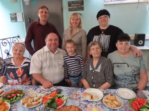 В округе № 4 дружно и весело отметили Международный день соседей