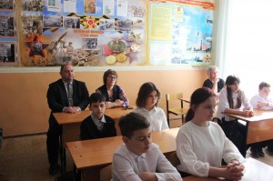 Депутат Георгий Ковалевский провел со школьниками урок «Без срока давности»