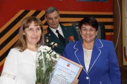 Людмила Ткаченко поздравила волгодонский военкомат с 50-летием со дня основания
